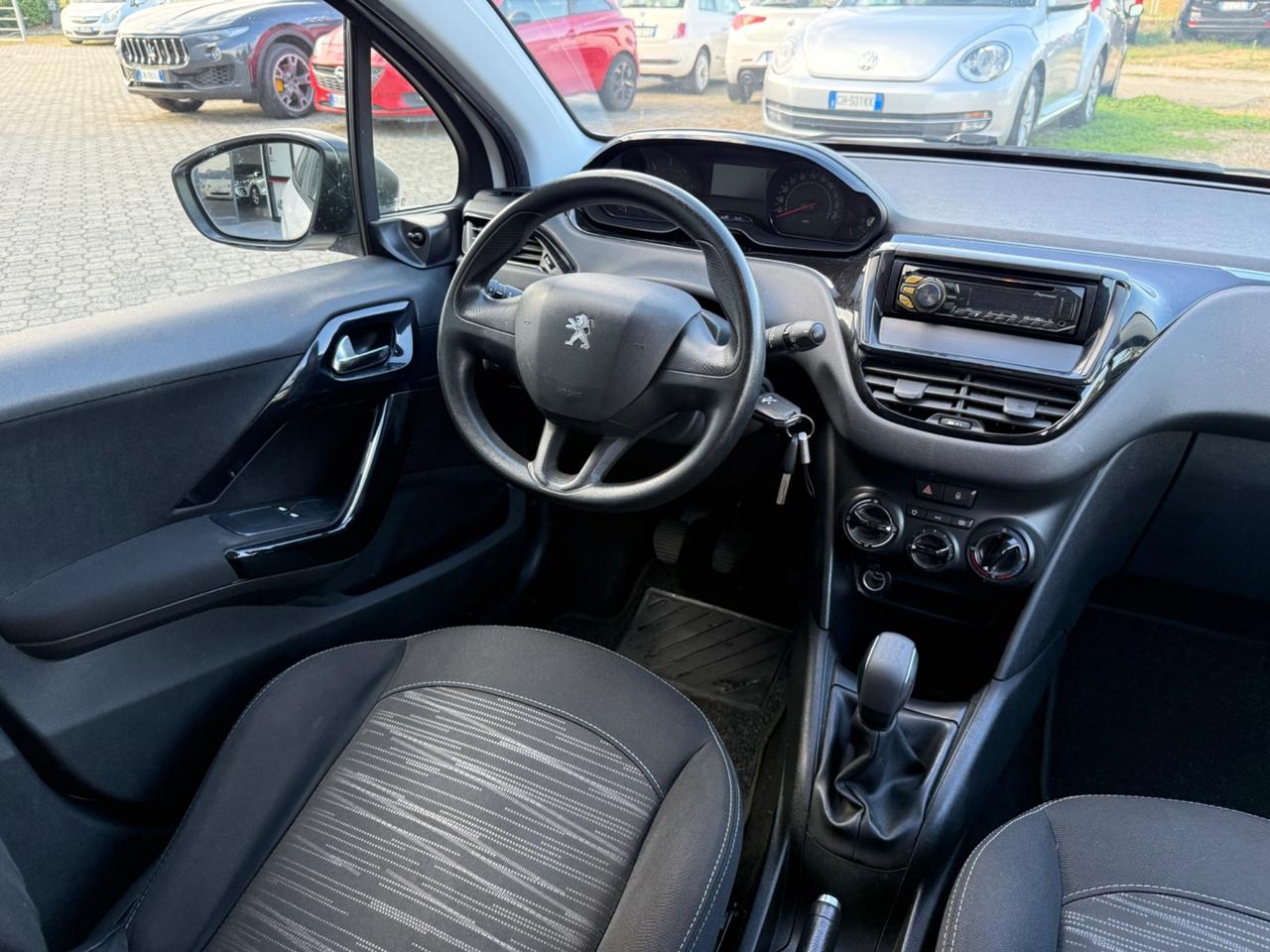 Peugeot 208 1.4 HDi 68 CV 5 porte Allure