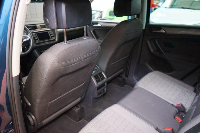 VOLKSWAGEN Tiguan 2.0 TDI 150 CV SCR DSG Life Pari al Nuovo