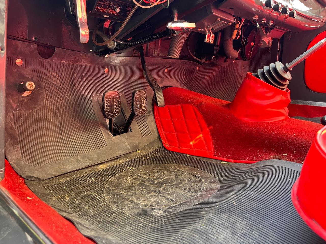 Alfa Romeo Giulia Spider