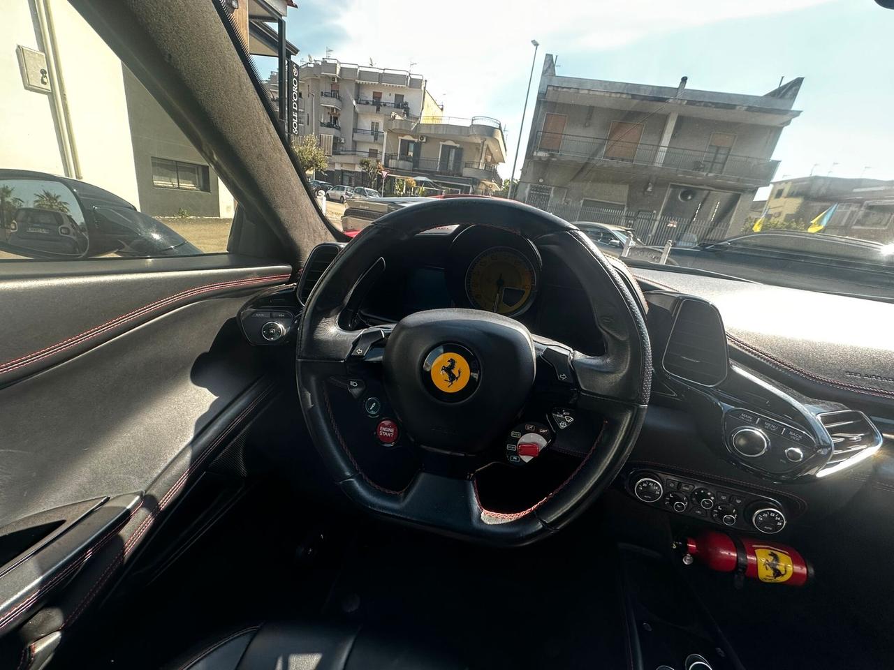 Ferrari 458 ITALIA Coupe 4.5 V8 dct 570CV Uff Italy