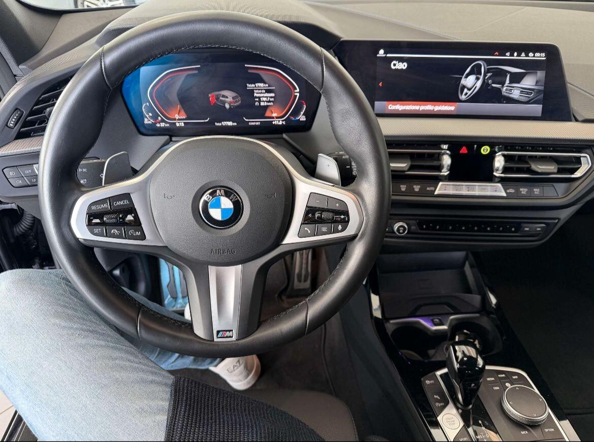 Bmw 118 118d 5p. Msport Exterior
