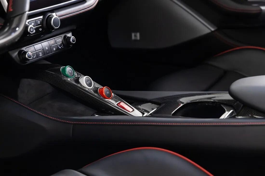 Ferrari Portofino LEASING FULL INCLUSIVE - NOLEGGIO LUNGO TERMINE