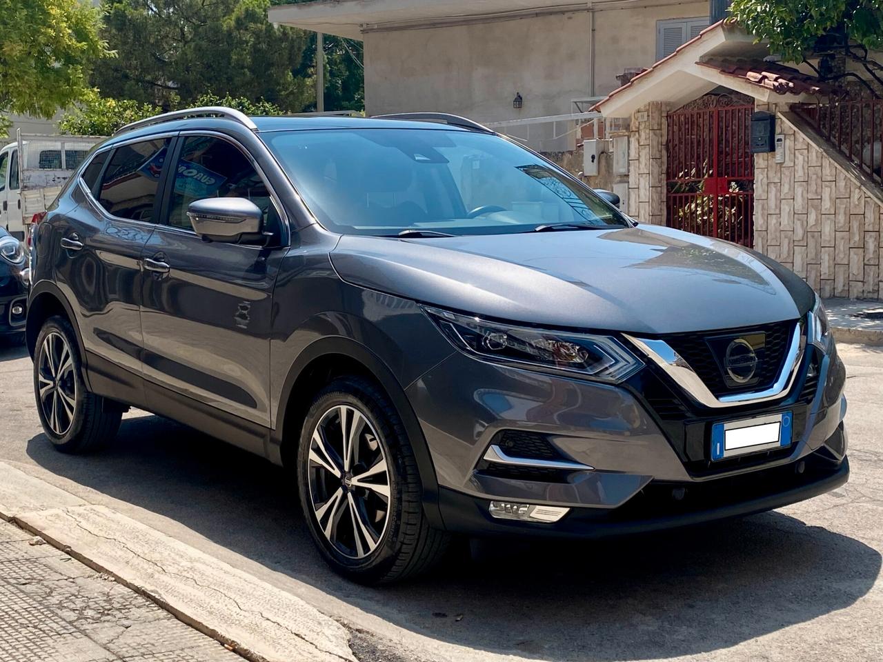 Nissan Qashqai 1.6dci 130cv"TETTO PANORAMICO-AUTOM."