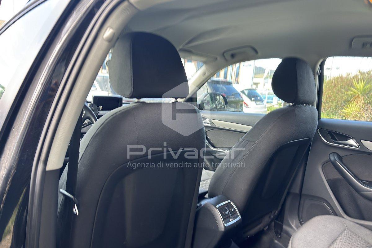 AUDI Q3 2.0 TDI quattro S tronic Advanced