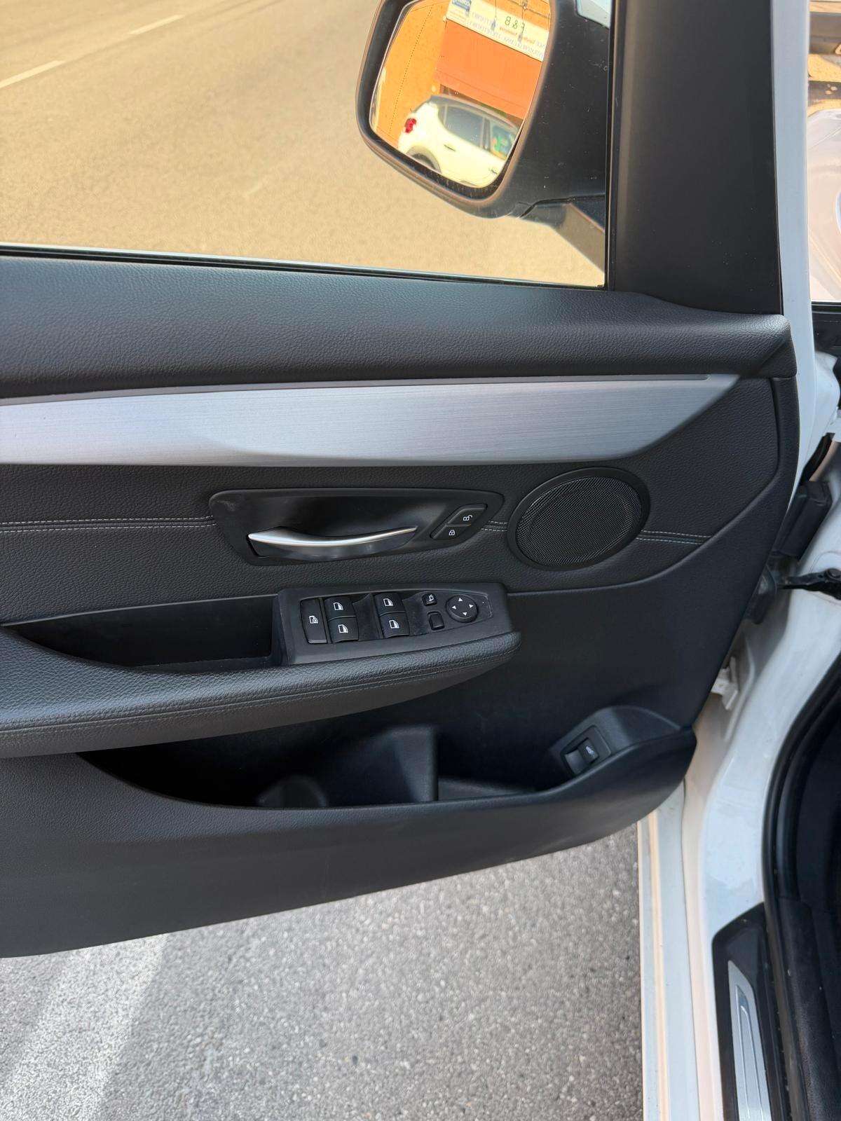 Bmw 220D Active Tourer Luxury