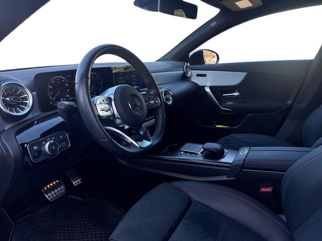 Mercedes CLA Shooting Brake 200 D Sport 8G-DCT