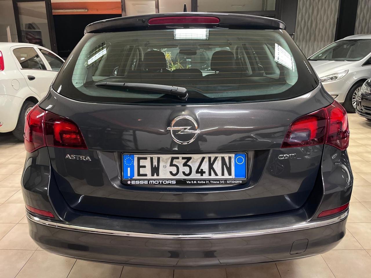 Opel Astra - 2014 1.7 CDTI 130CV 118.000 KM