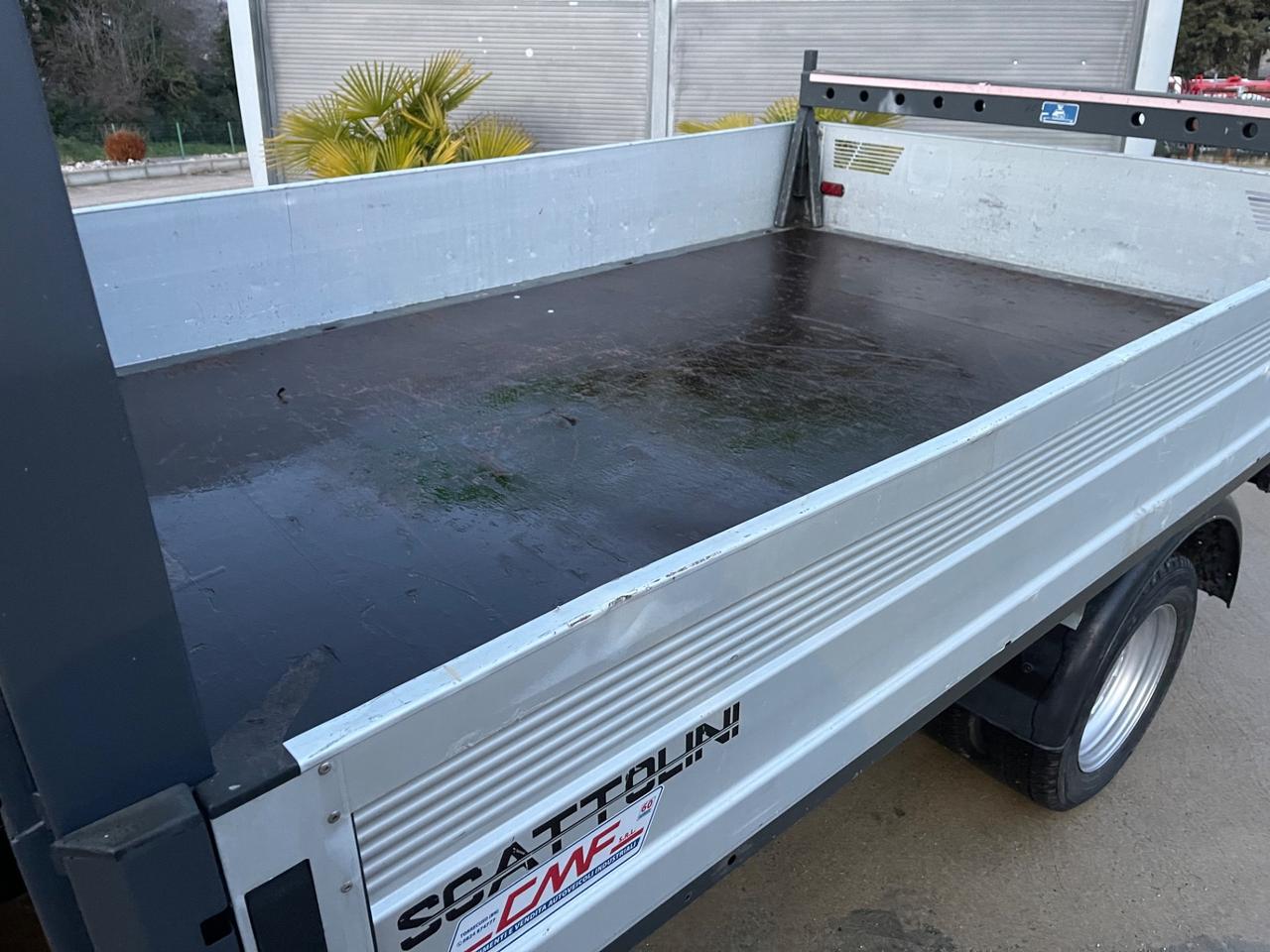 Ford transit cassone fisso