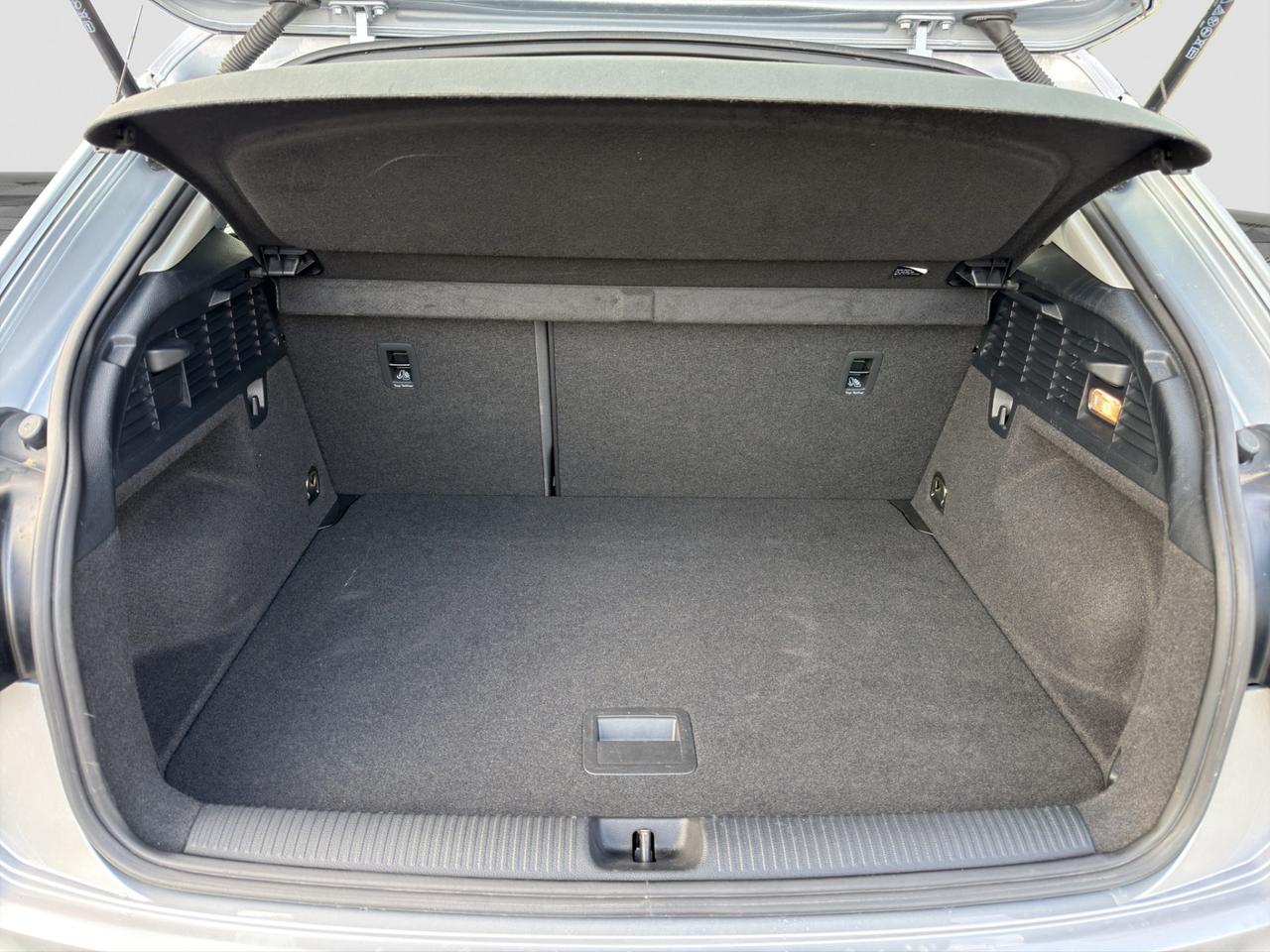 AUDI Q2 30 TDI