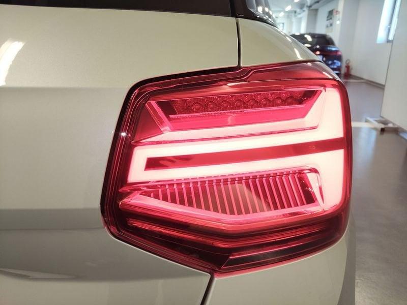 Audi Q2 Q2 35 TDI S tronic Identity Black