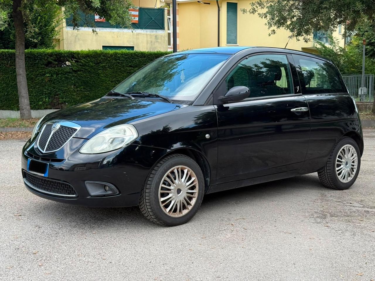 Lancia Ypsilon 1.2 Argento