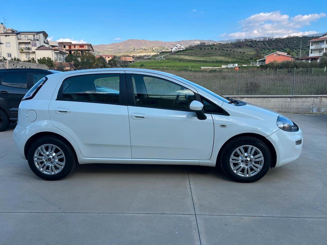 Fiat Punto 1.3 MJT II S&S 95 CV 5 porte Easy