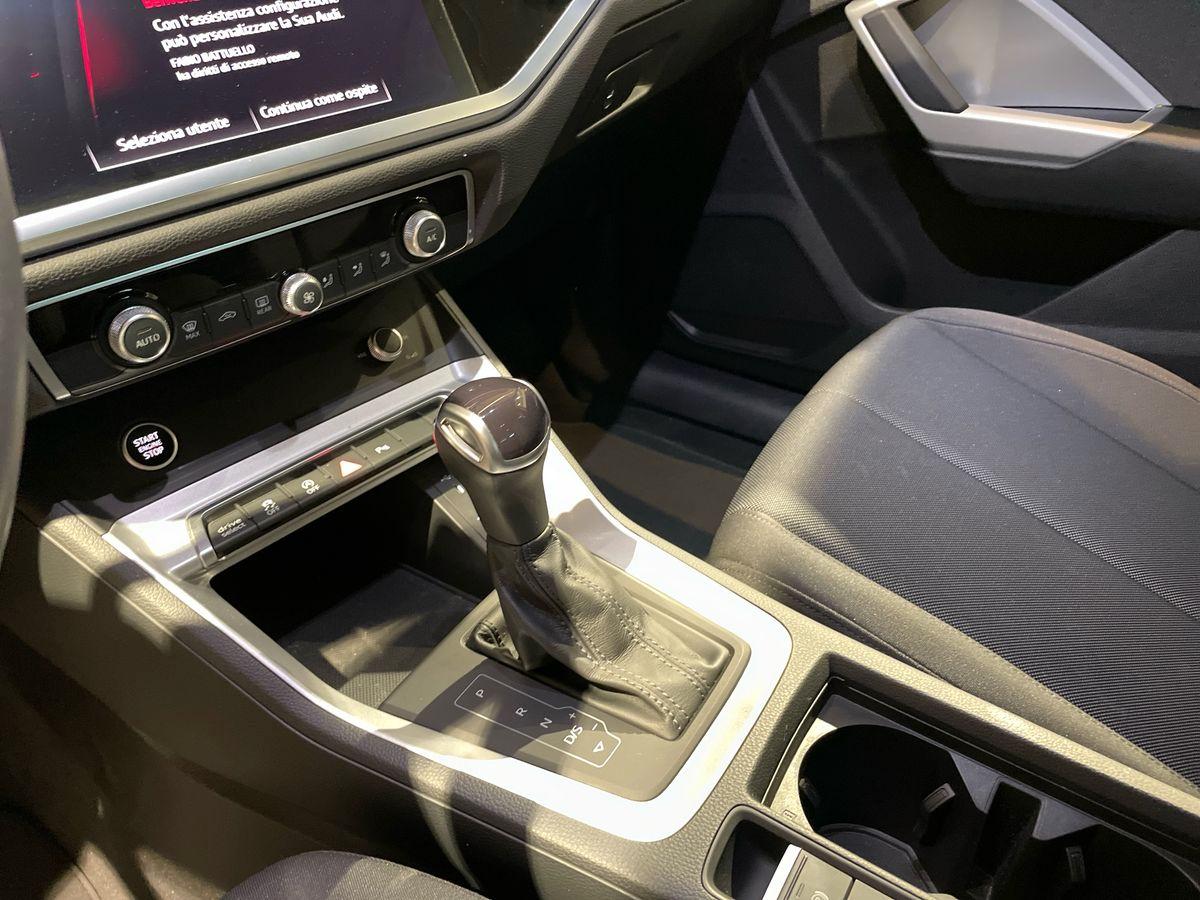 AUDI Q3 I 2019 Sportback - Q3 Sportback 35 2.0 tdi Business Plus s-tronic