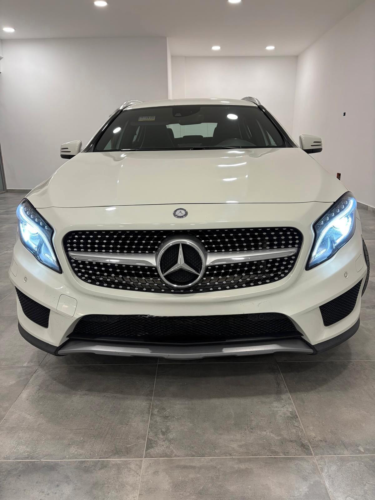 Mercedes-benz GLA 200 CDI Automatic 4Matic Premium AMG