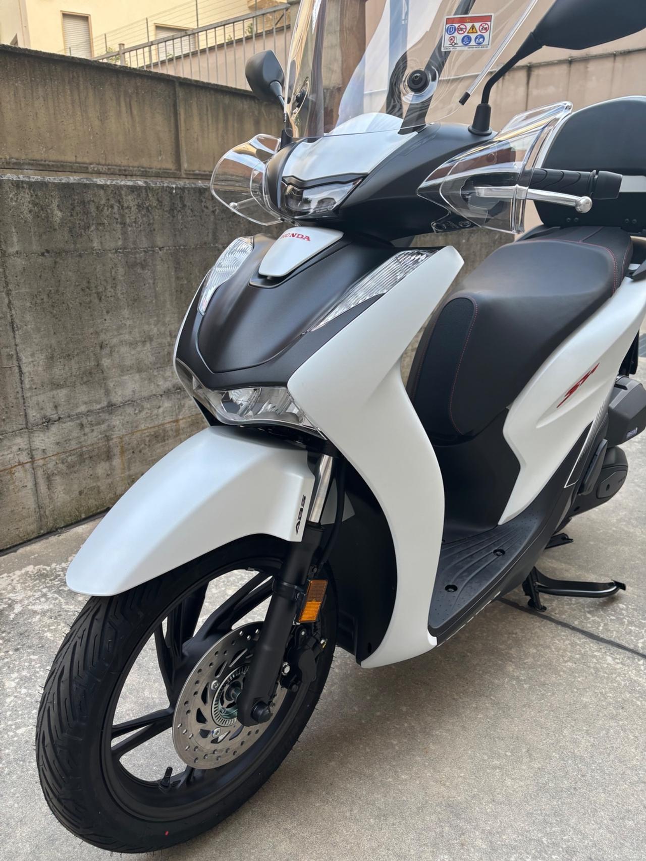 Honda SH 125 Sport Matt Pearl Cool White NUOVO