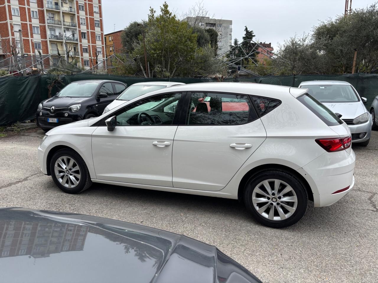 Seat Leon 1.6 TDI 115CV 5p. Style OK NEOPATENTATI