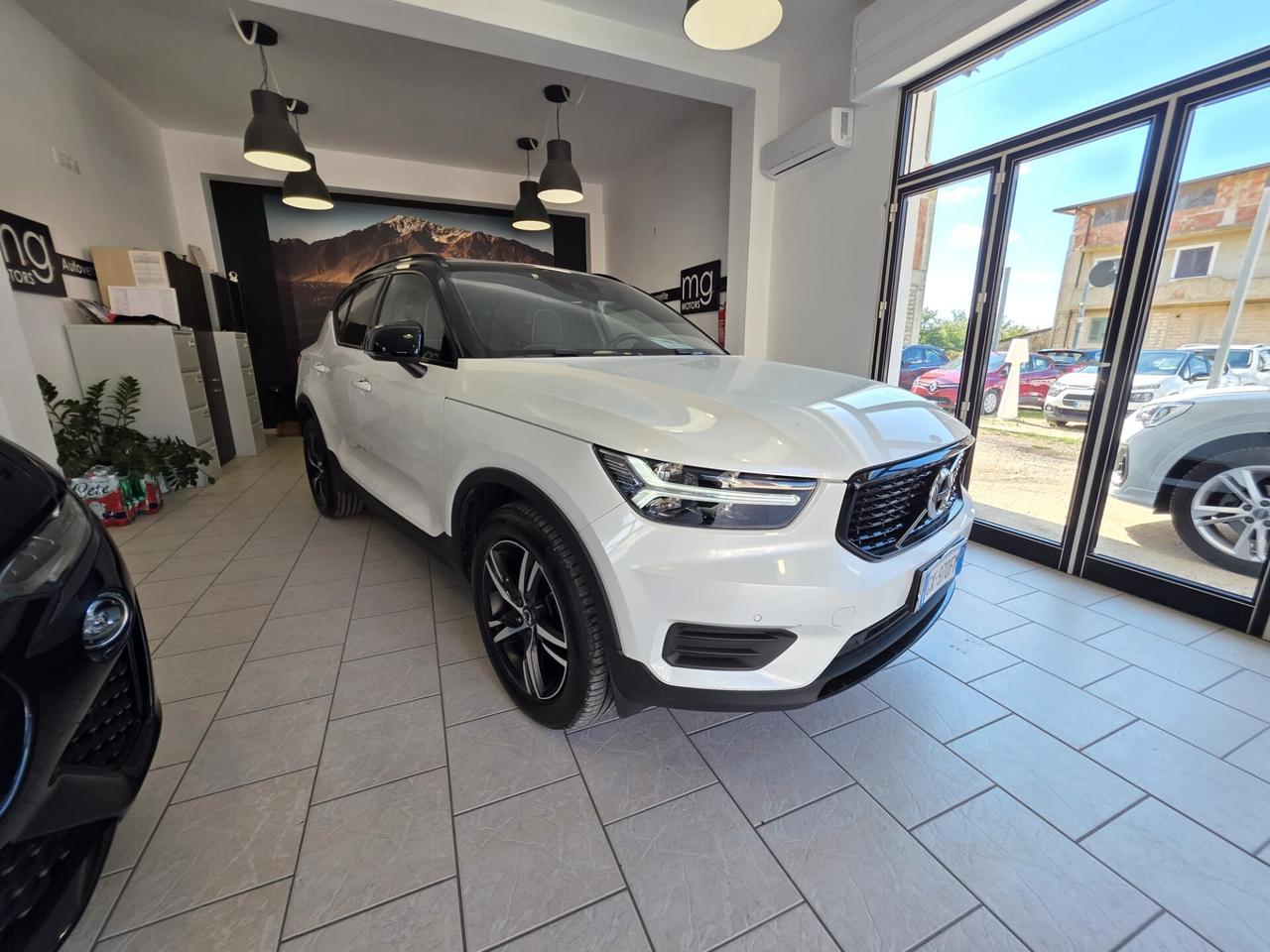 Volvo XC40 T3 Geartronic R-design