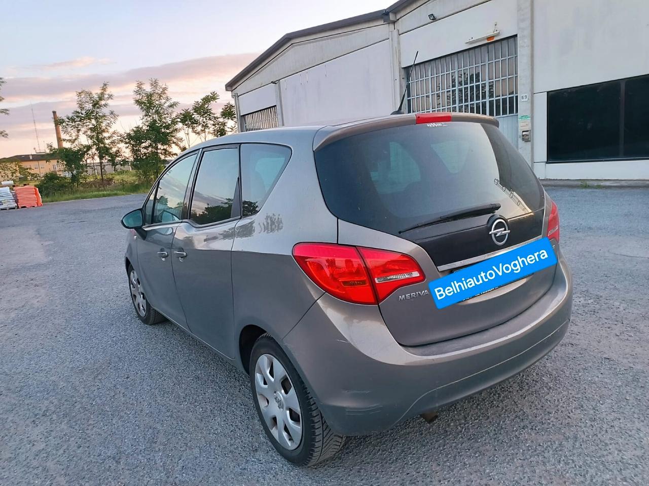 Opel Meriva 2011---1.3 Diesel