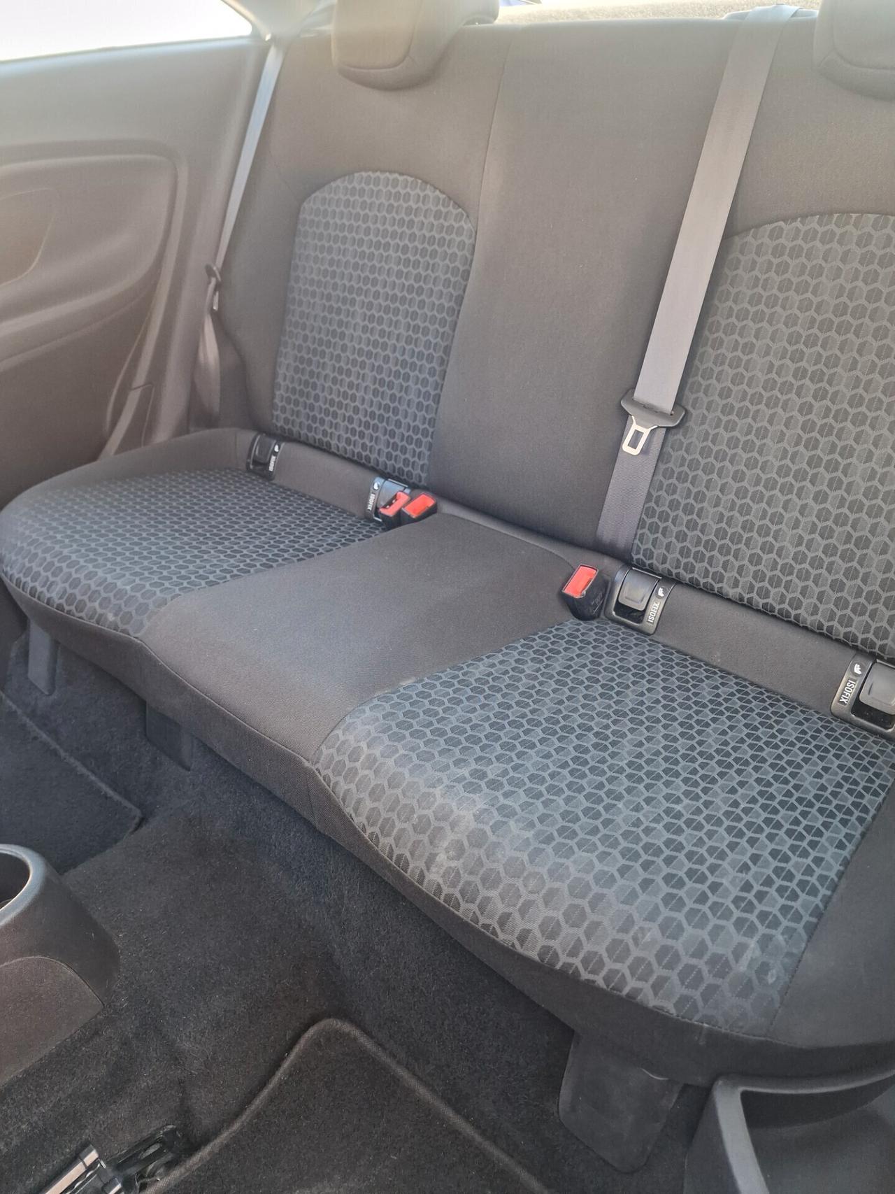 Opel Corsa 1.2 3porte