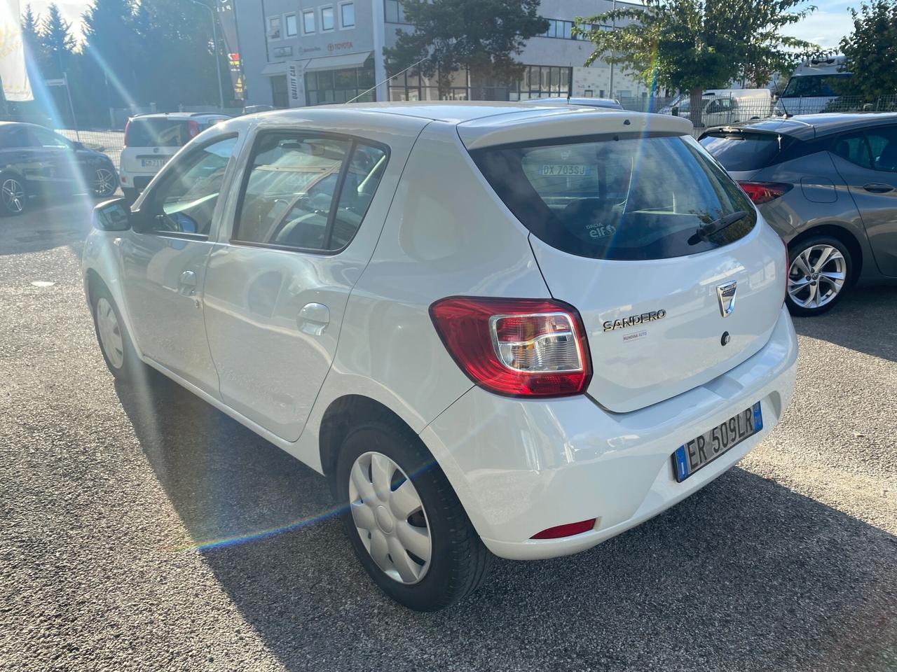 Dacia Sandero 1.2 GPL - 2013