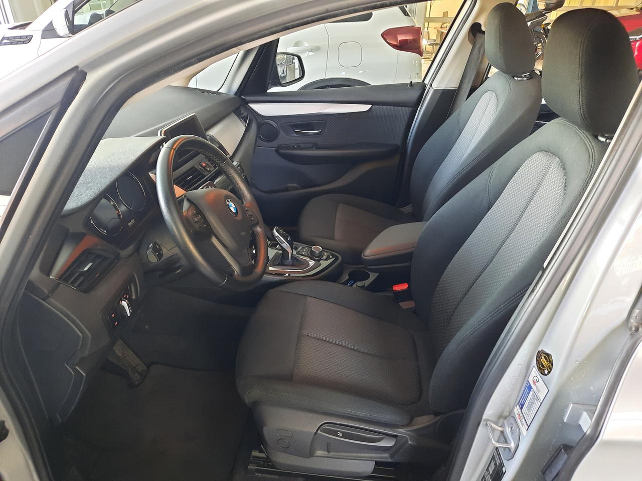 Bmw 2er Active Tourer 218d xDrive Business