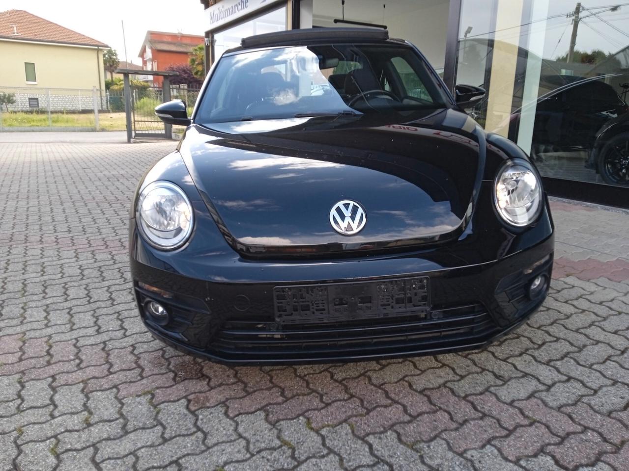 Volkswagen Maggiolino 1.2 TSI Design tetto apribile sens park x2 navy vol multifunzioni lim. di velocita' pronta consegna