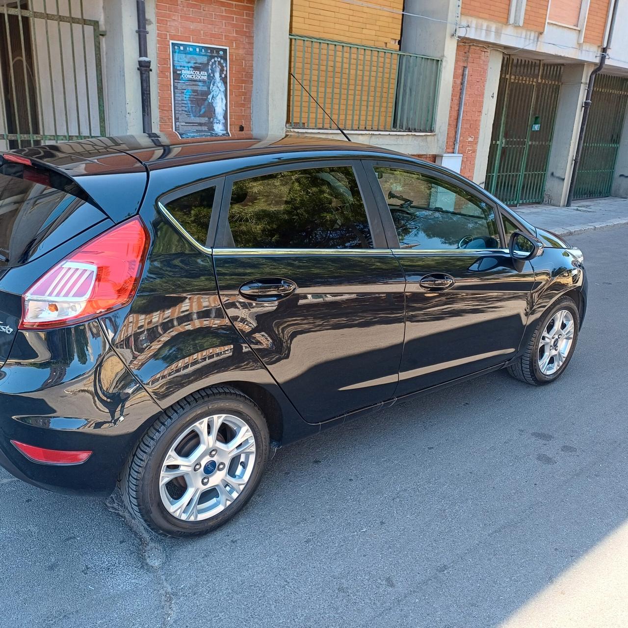 Ford Fiesta 1.5 TDCi 95CV 5 porte Titanium