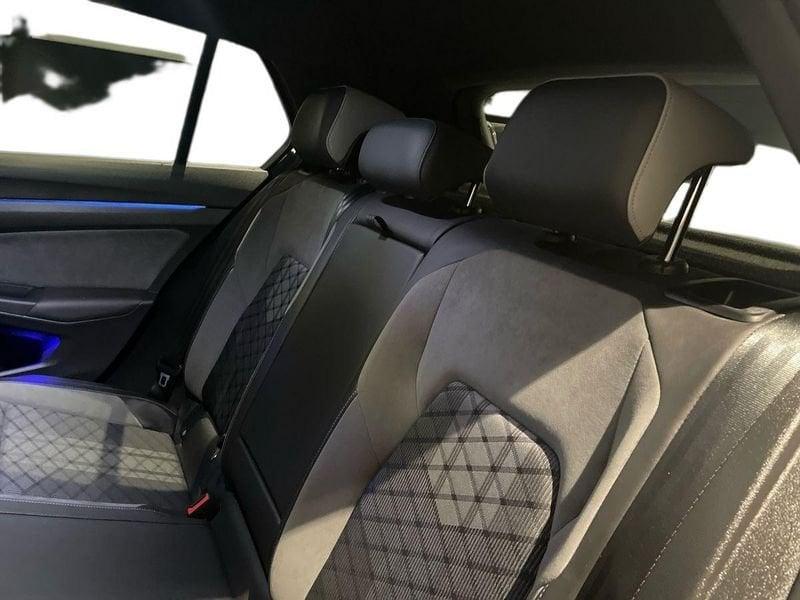 Volkswagen Golf 2.0 tdi R-Line 150cv dsg