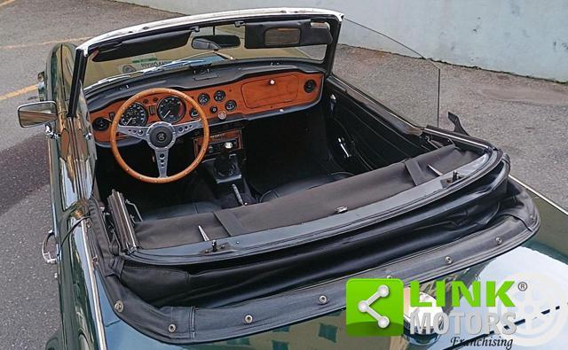 TRIUMPH TR6 Iniezione