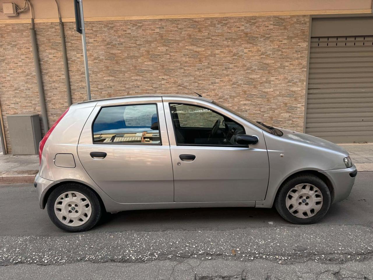 Fiat Punto 1.9 JTD 5 porte Dynamic