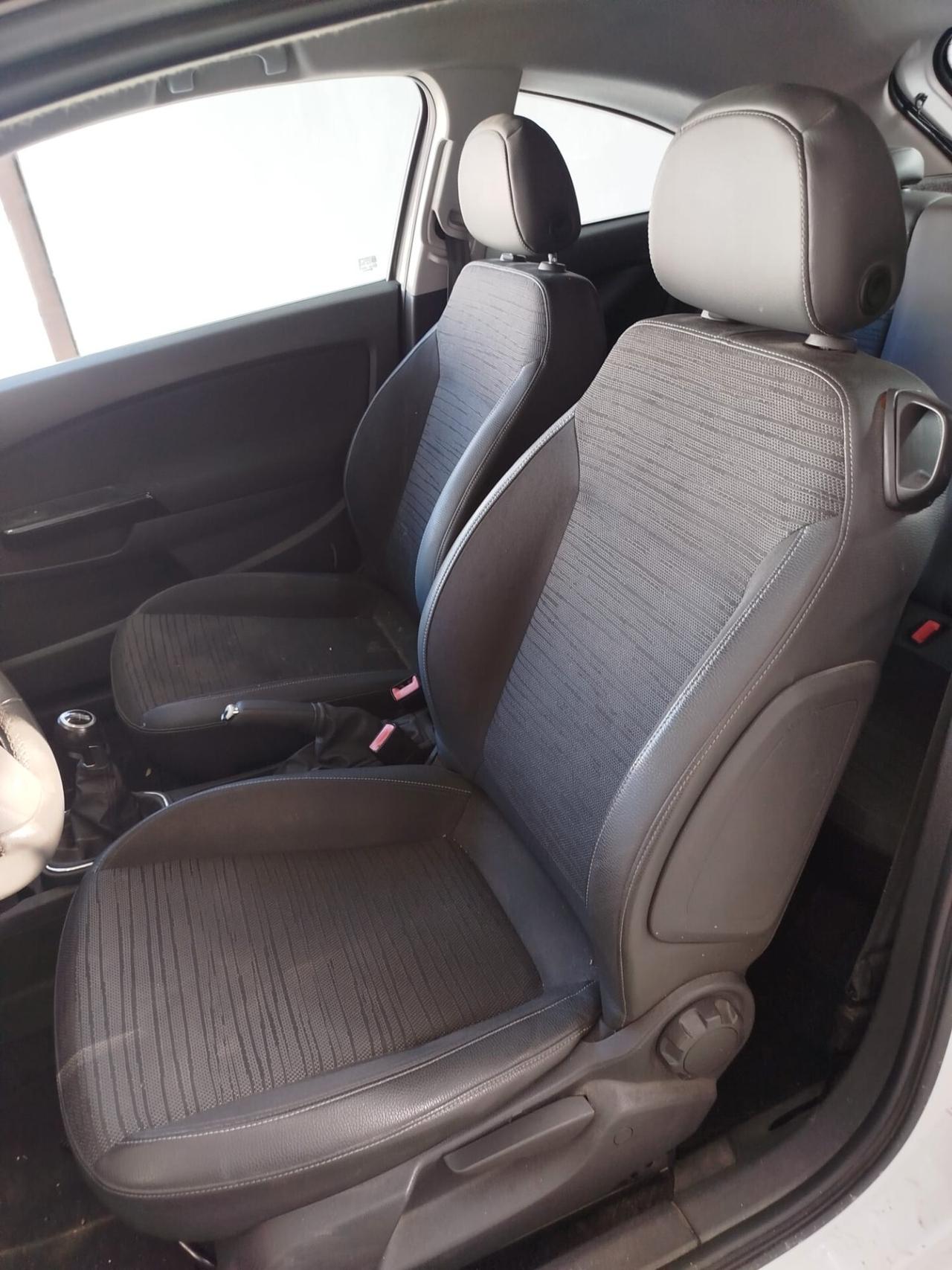 Opel Corsa 1.2 bnz/GPL 2015 CON GARANZIA