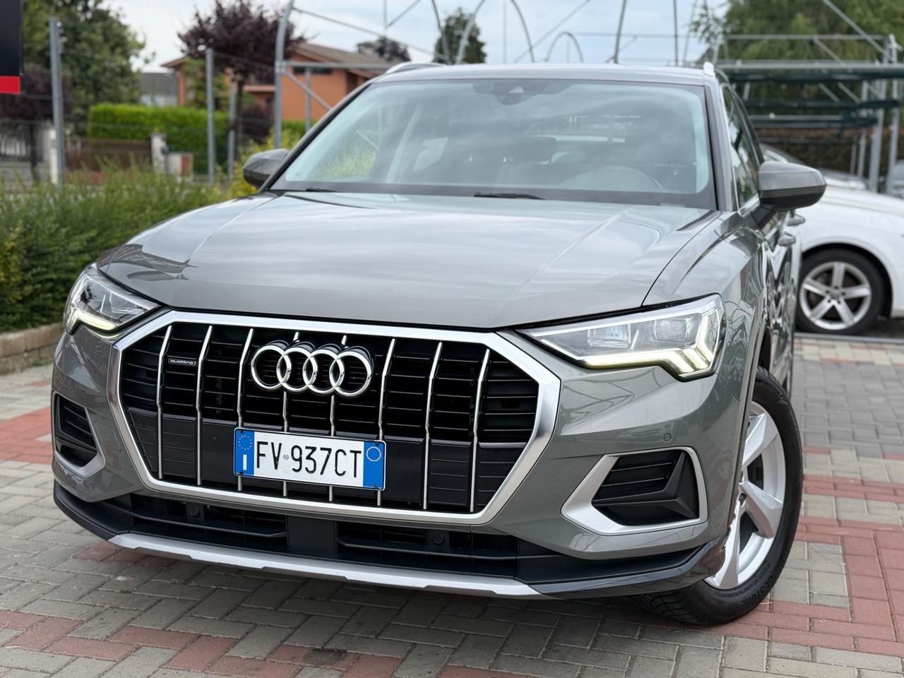 Audi Q3 40 TDI quattro S tronic 190CV .GANCIO TRAINO