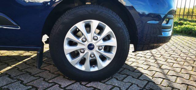 FORD Transit Custom 320 2.0 EcoBlue 130 aut. PL Combi Trend