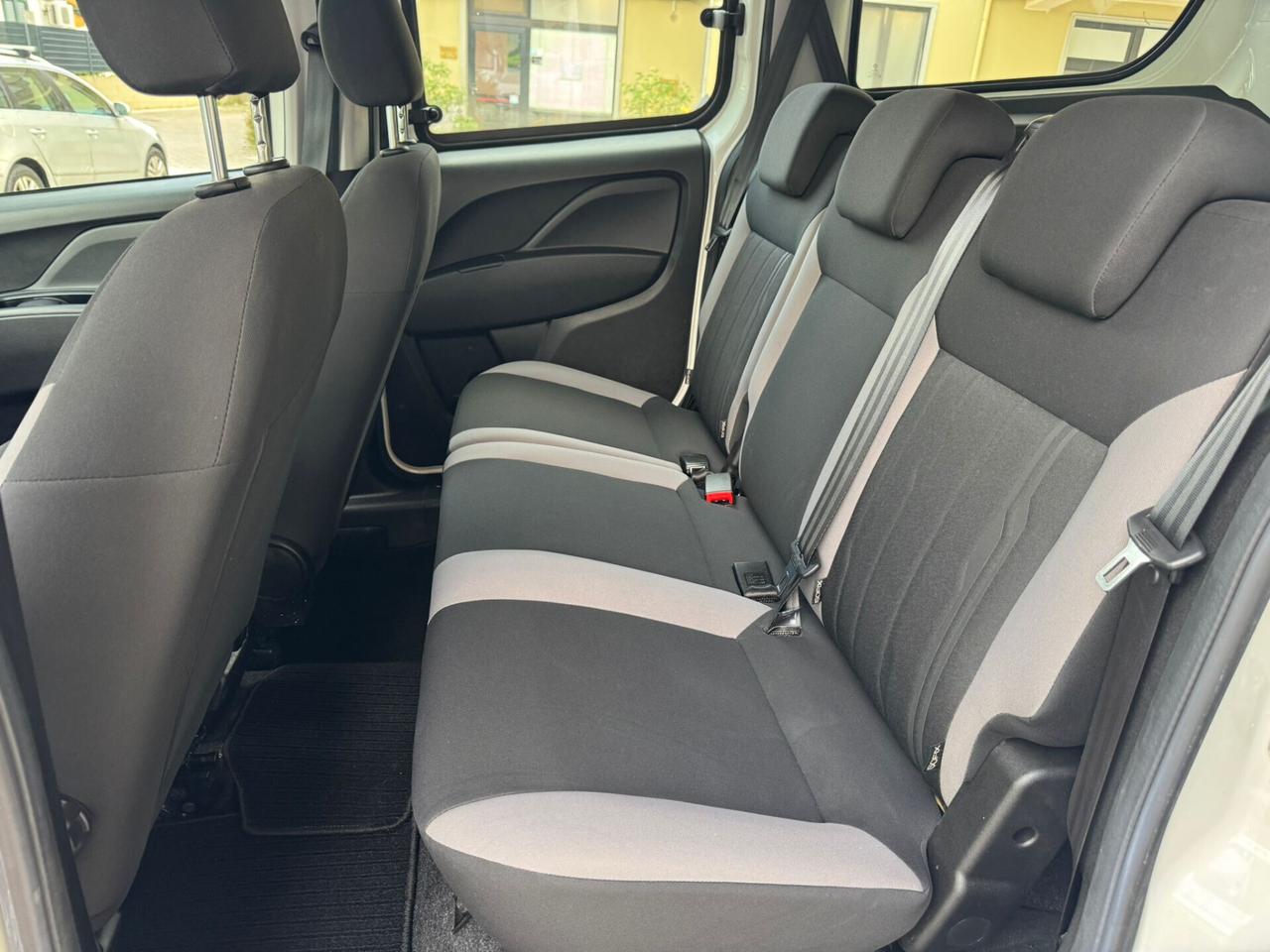 DOBLO CARGO MAXI LH1 LOUNGE 1.6 MJET 105 5 POSTI