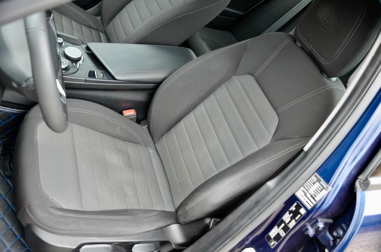 ALFA ROMEO GIULIA 2.2 BUSINESS 150cv AUTO, UFF ITALIANA, EURO 6B, NAVI, 18", PERMUTE