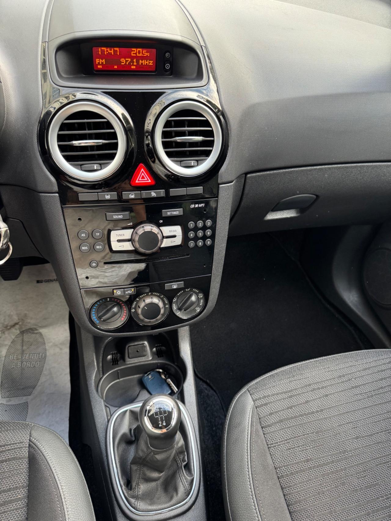 OPEL CORSA 1.2 NEOPATENTATI KM 59MILA