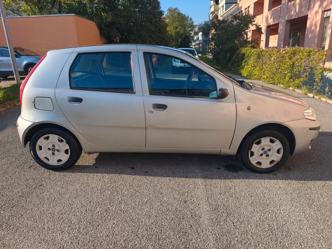 Fiat Punto 1.2 Benz 5 porte 90 Milà km Dynamic