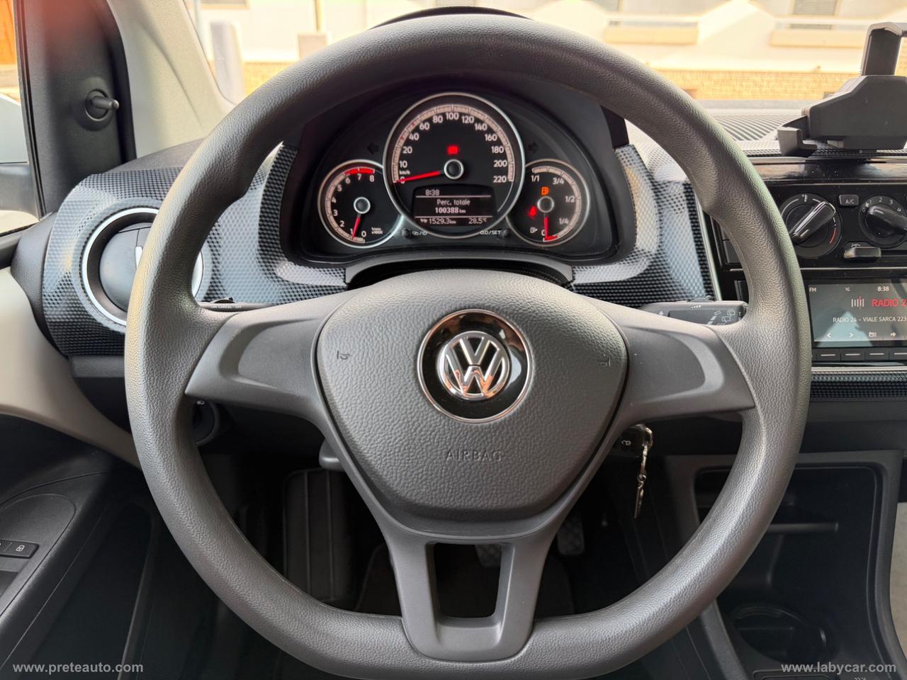 VOLKSWAGEN 1.0 5p. move up!