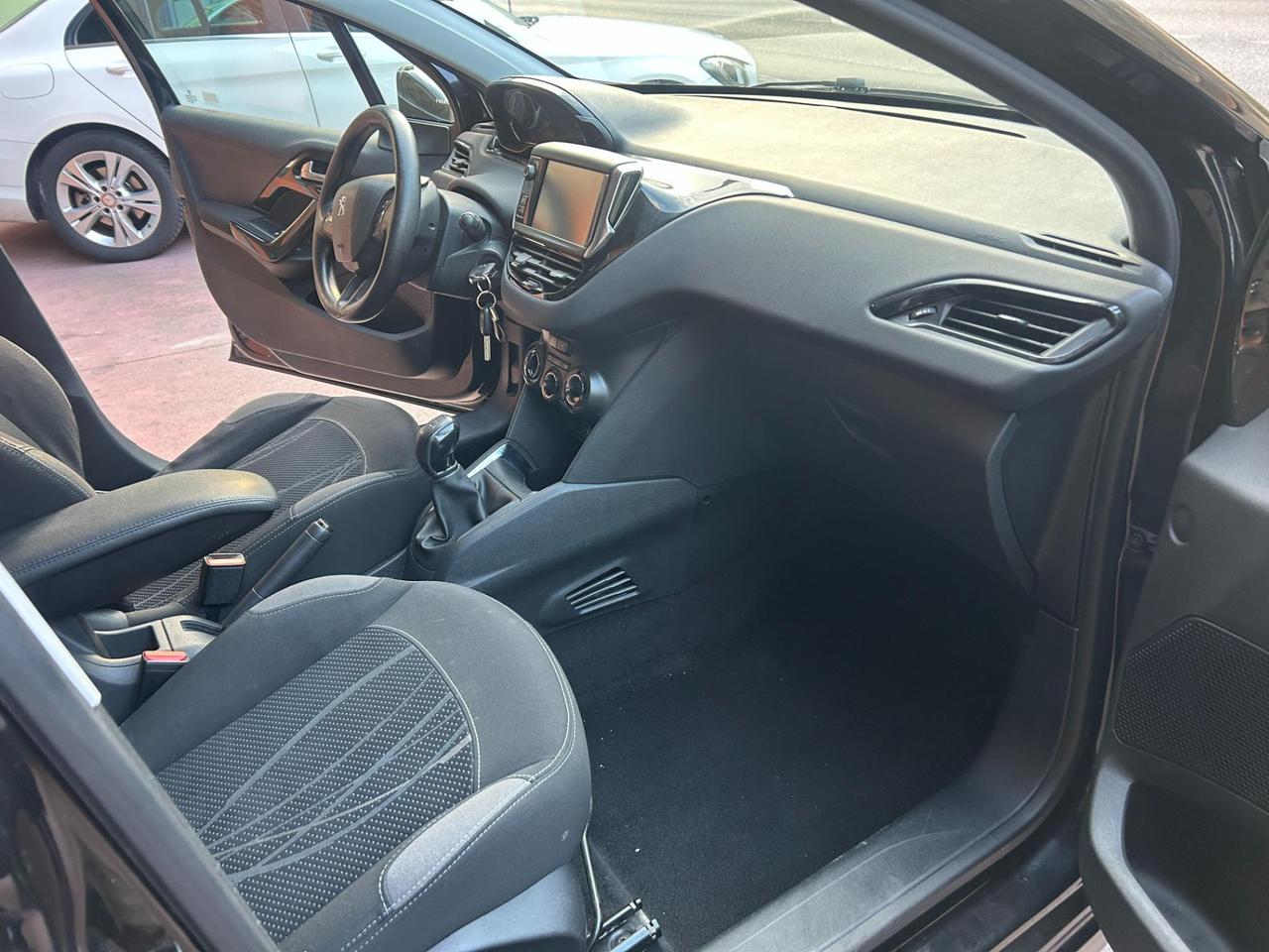 Peugeot 208 5 Porte 208 5p 1.2 puretech (vti) 12v Active