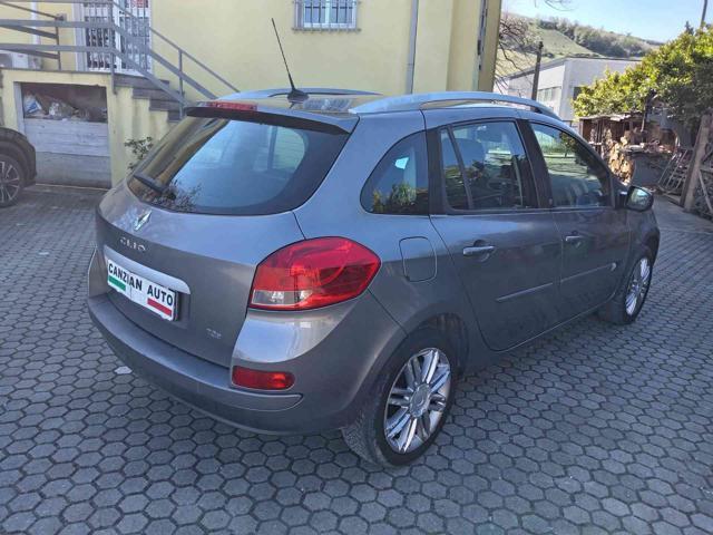 RENAULT Clio 1.2 16V TCE SporTour Live!