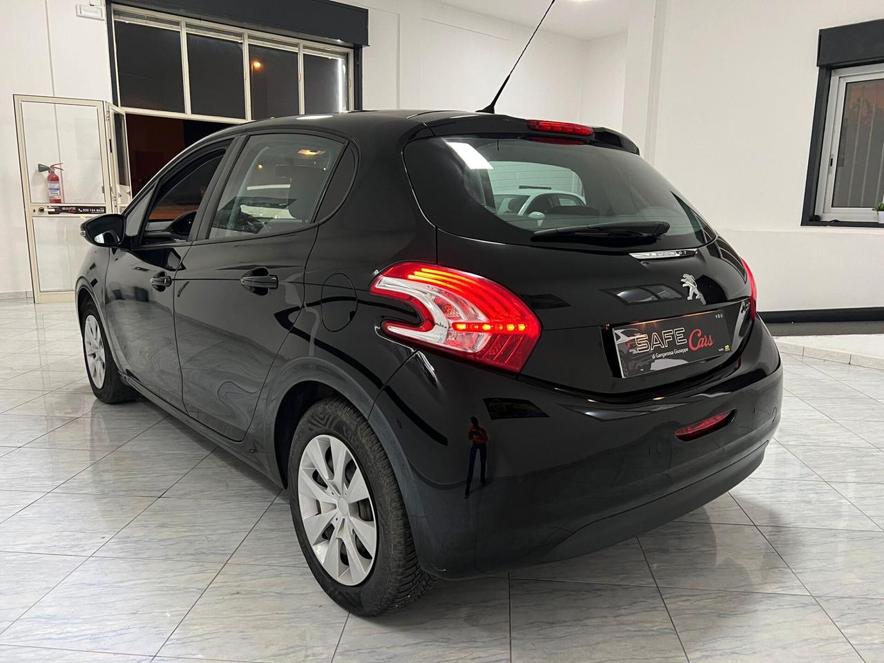 Peugeot 208 1.4 HDi 68 CV 5 porte Active