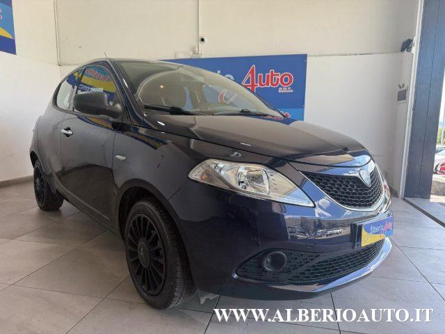 LANCIA Ypsilon 1.2 69 CV 5 porte GPL Ecochic Silver