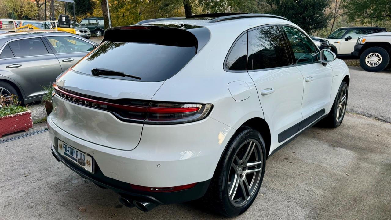 Porsche Macan 2.0 tetto pelle navi