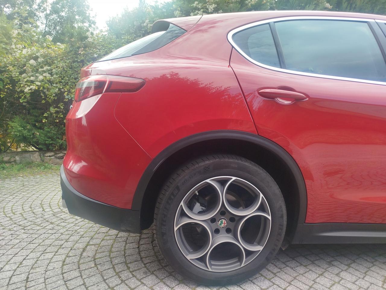 Alfa Romeo Stelvio 2.2 Turbodiesel 210 CV AT8 Q4 Super