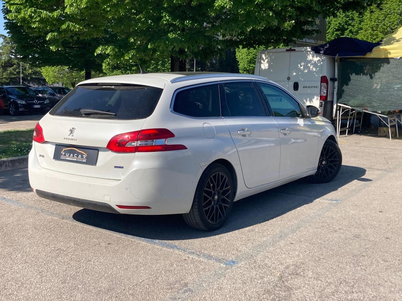 Peugeot 308 1.6 blue HDI 120 #10497