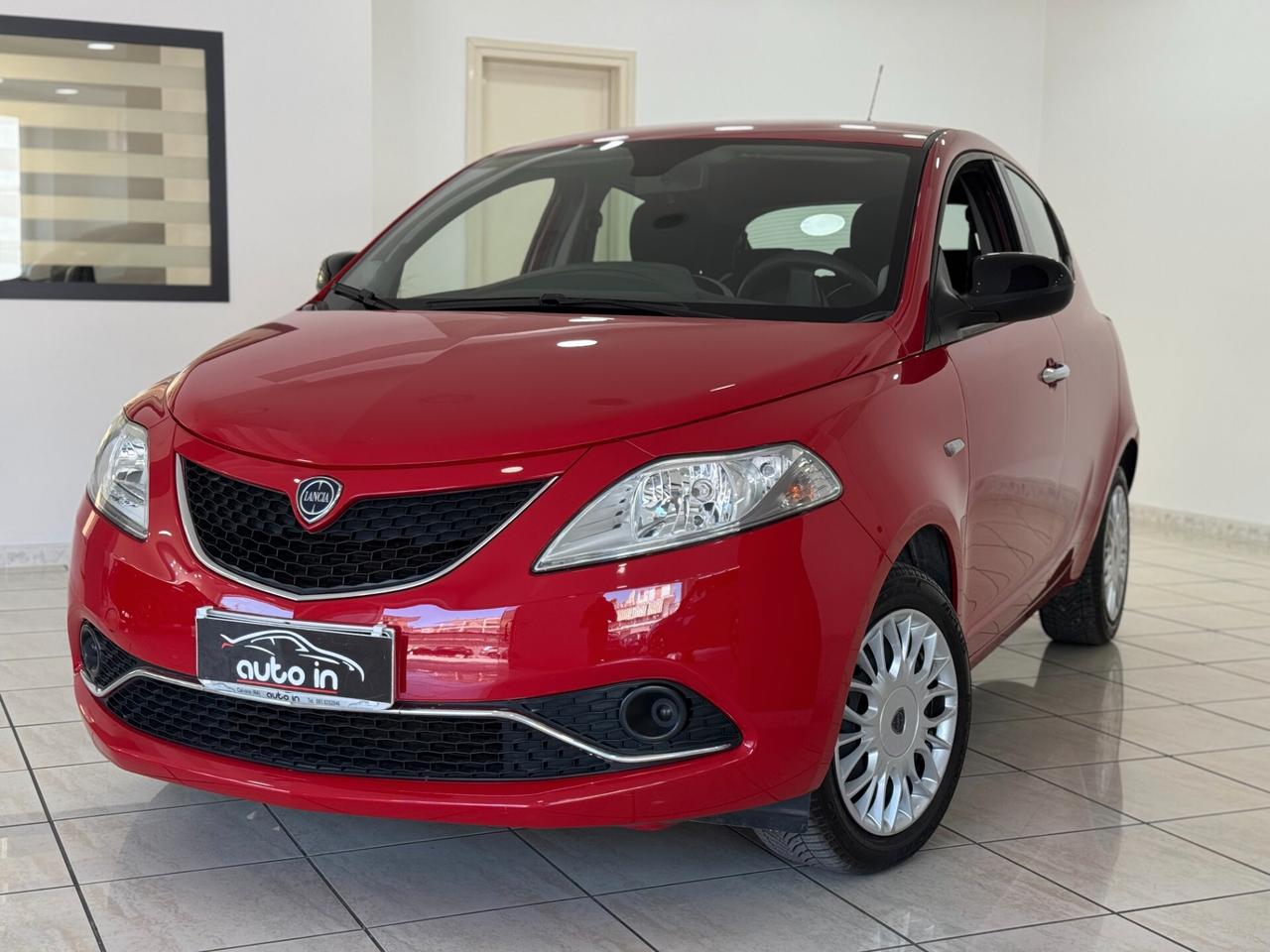 Lancia Ypsilon 1.2 69 CV 5 porte Gold