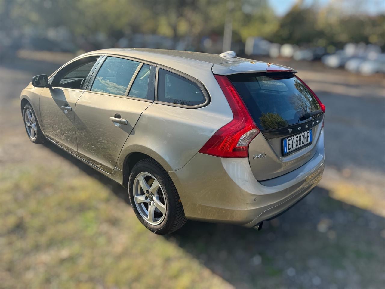 Volvo V 60 1.6 dci diesel SW - 2015