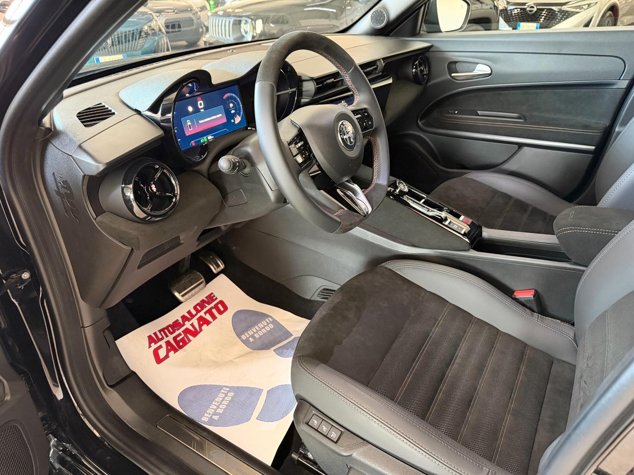 Alfa Romeo Junior 1.2 145 CV Hybrid eDCT6 Q4 Intensa Km 800 Nero Tortona 4X4