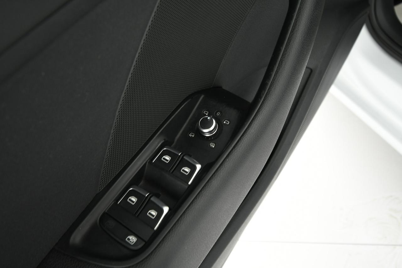 AUDI A3 Sportback 1.6 tdi Business 110cv E6 X COMMERCIANTI+BLUETOOTH