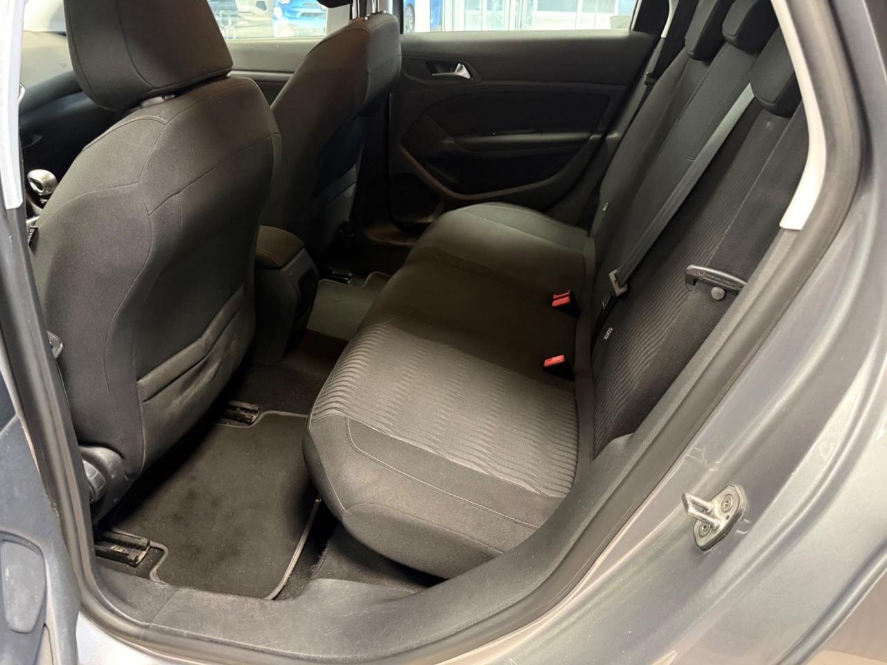 Peugeot 308 1.6 e-HDi 115 CV Stop&Start SW Business